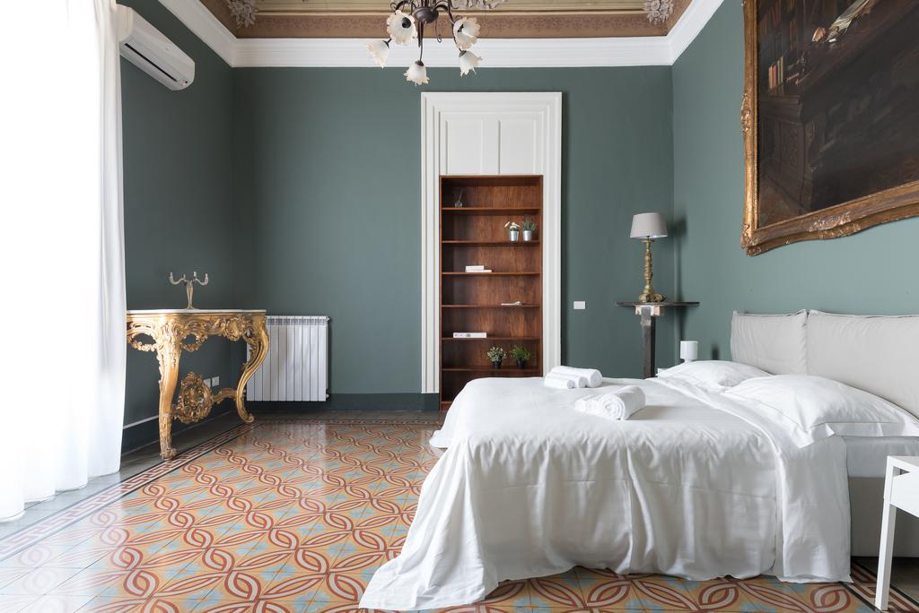 Duomo Housing Catania Apartment Bagian luar foto