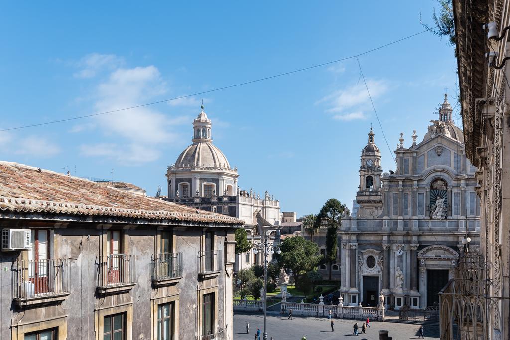 Duomo Housing Catania Apartment Bagian luar foto